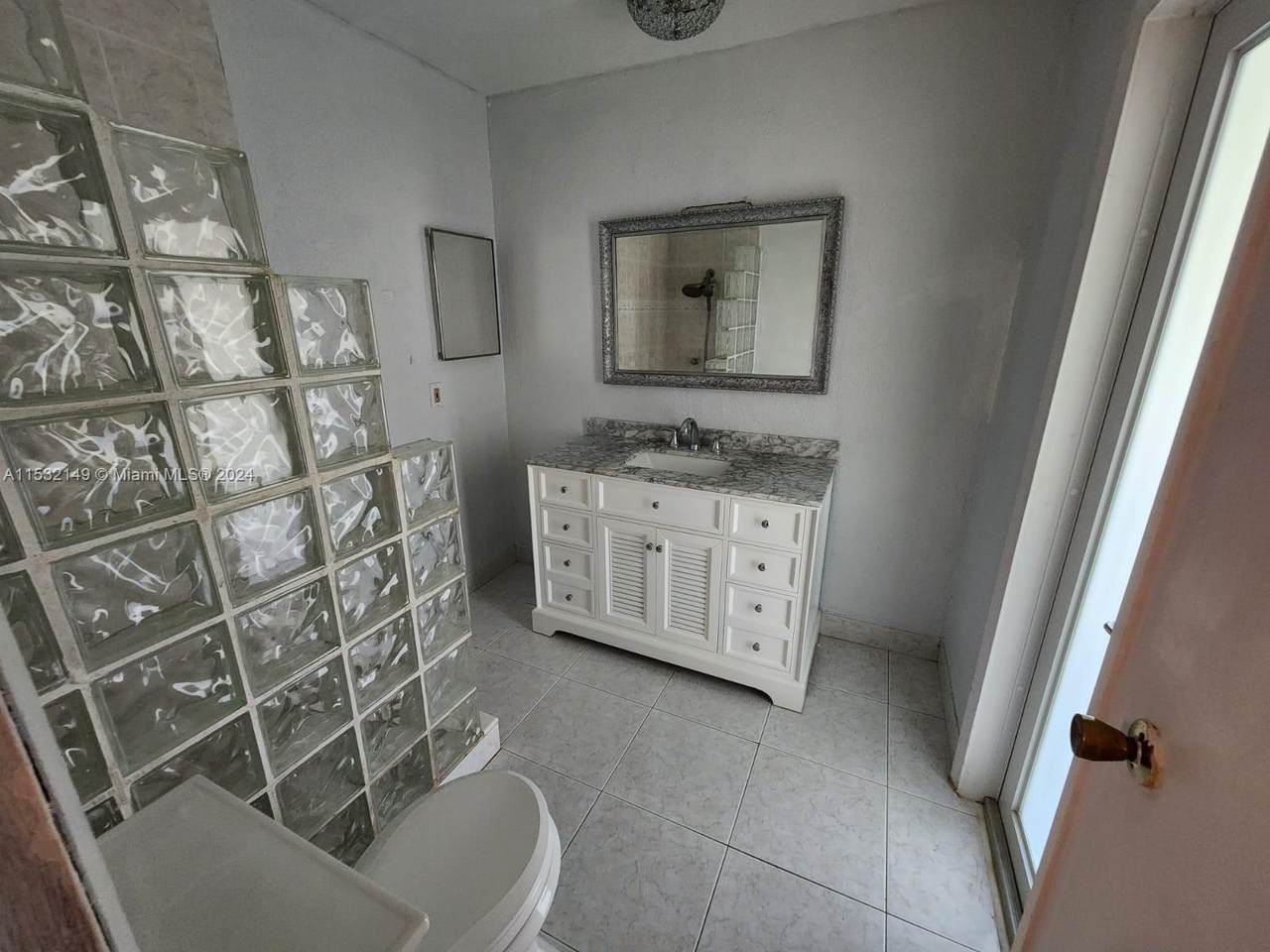 https://bt-photos.global.ssl.fastly.net/miami/1280_boomver_1_A11532149-2.jpg