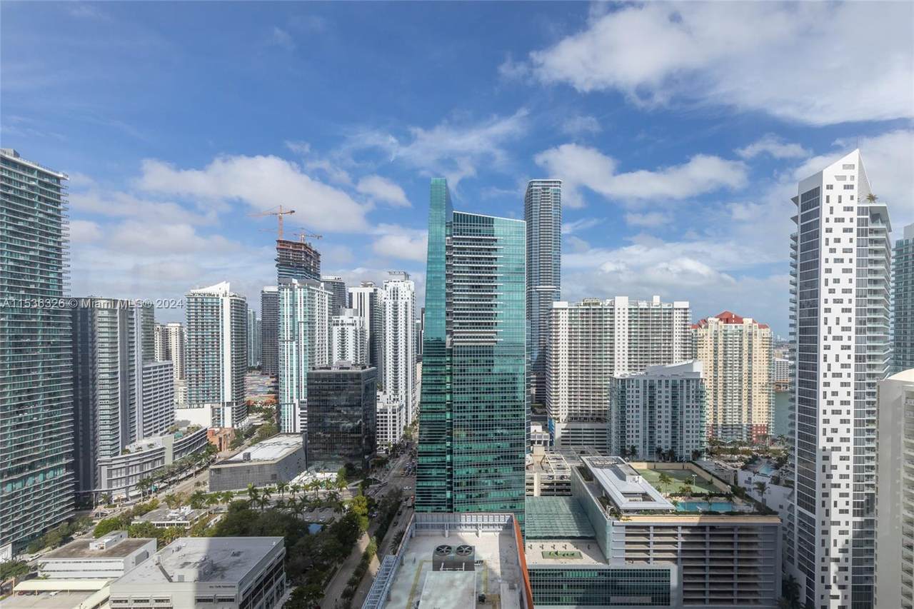 1435 Brickell Ave - Photo 1