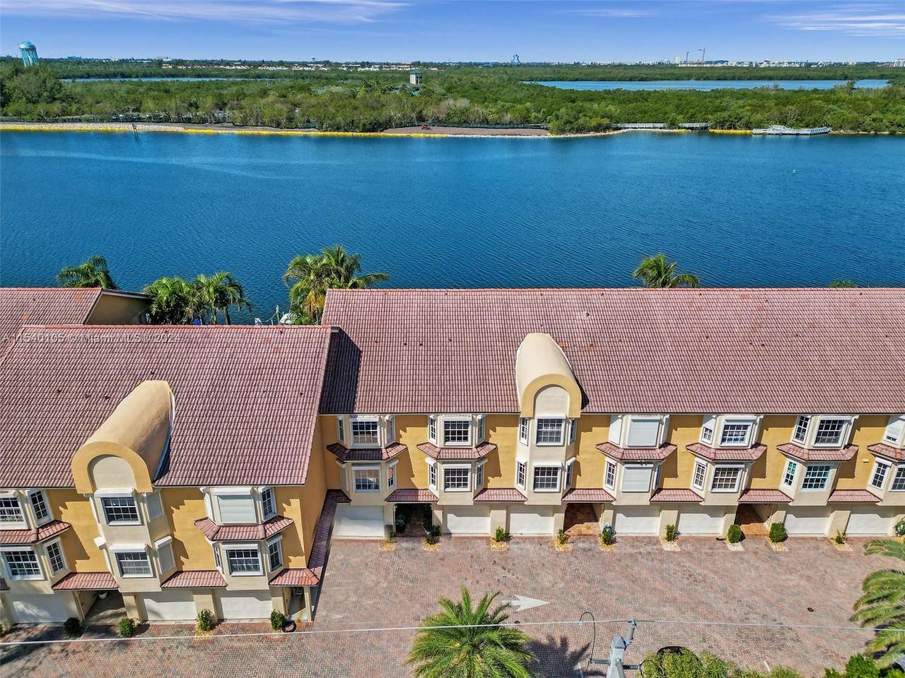 4212 Ocean Dr - Photo 1