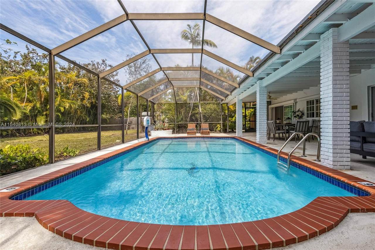 10130 70th Ave - Photo 1