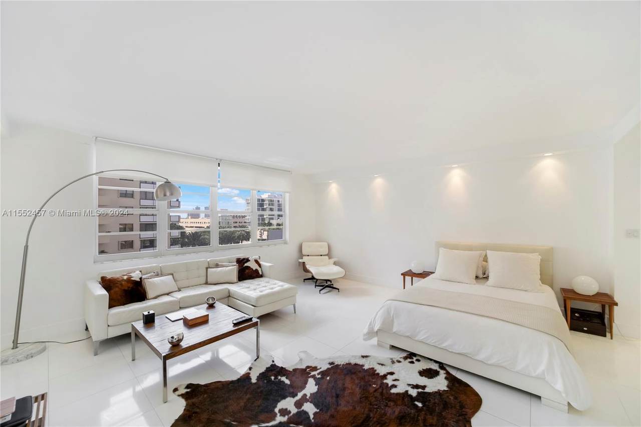 100 Lincoln Rd - Photo 1