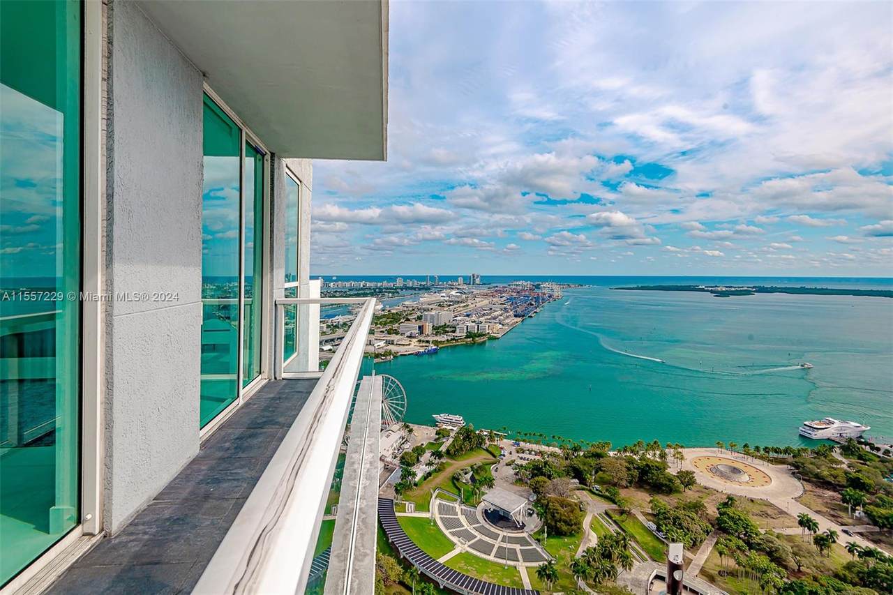 244 Biscayne Blvd - Photo 1