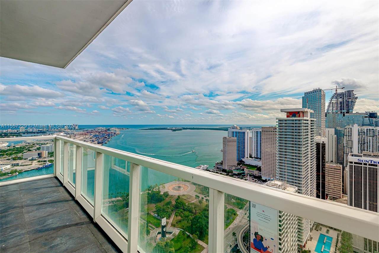 https://bt-photos.global.ssl.fastly.net/miami/1280_boomver_1_A11557229-2.jpg