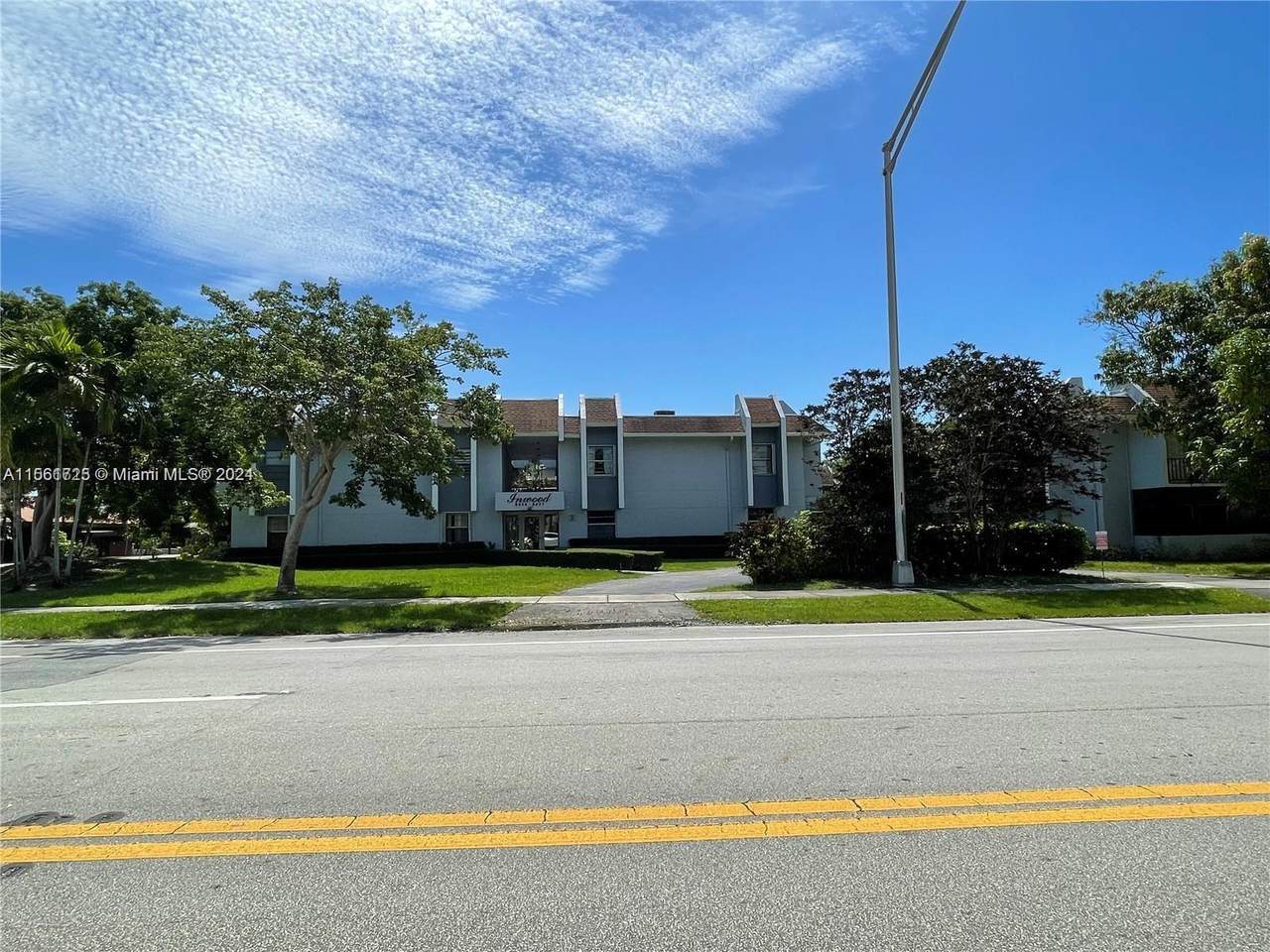 9225 87th Ave - Photo 1