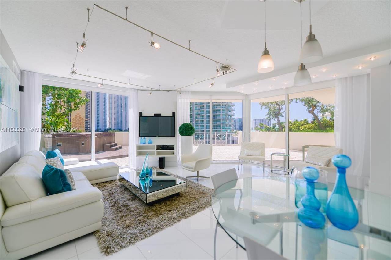 https://bt-photos.global.ssl.fastly.net/miami/1280_boomver_1_A11565351-2.jpg