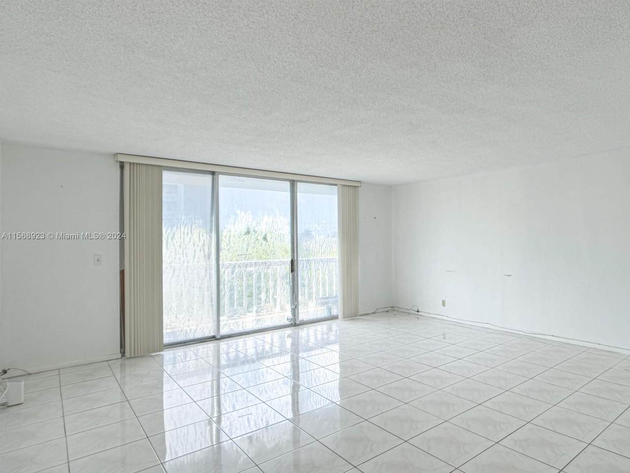 https://bt-photos.global.ssl.fastly.net/miami/1280_boomver_1_A11568923-2.jpg