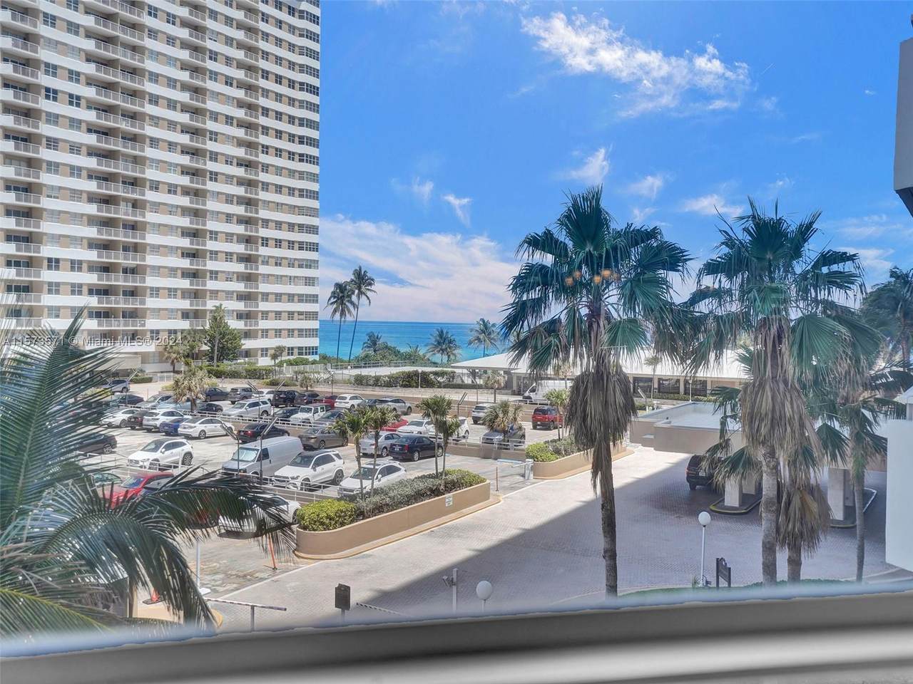 https://bt-photos.global.ssl.fastly.net/miami/1280_boomver_1_A11573571-2.jpg