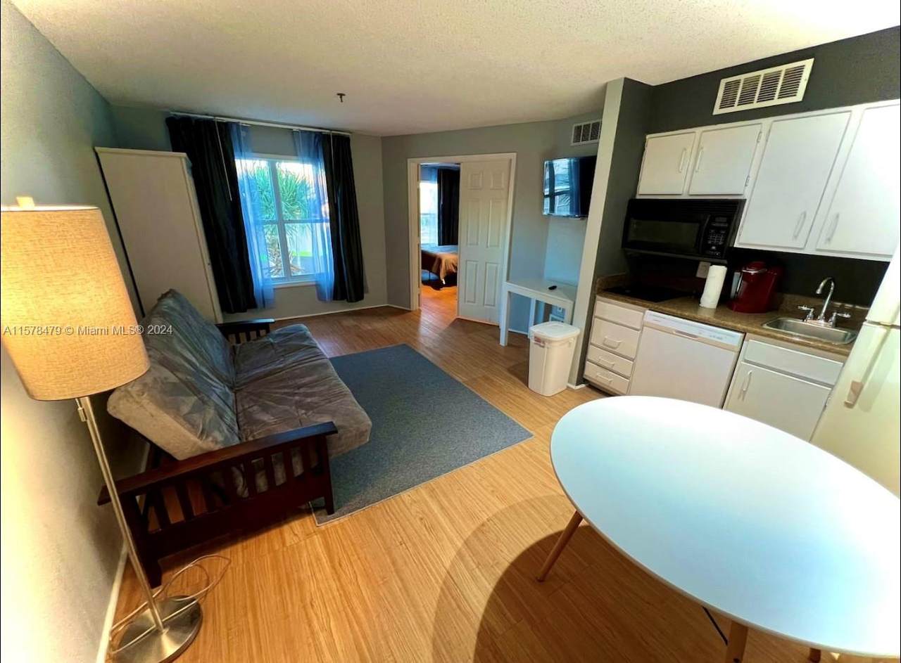 3100 Parkway Blvd - Photo 1