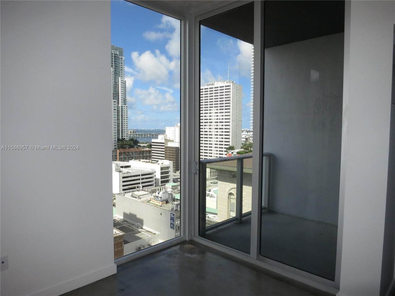 https://bt-photos.global.ssl.fastly.net/miami/1280_boomver_1_A11588957-2.jpg