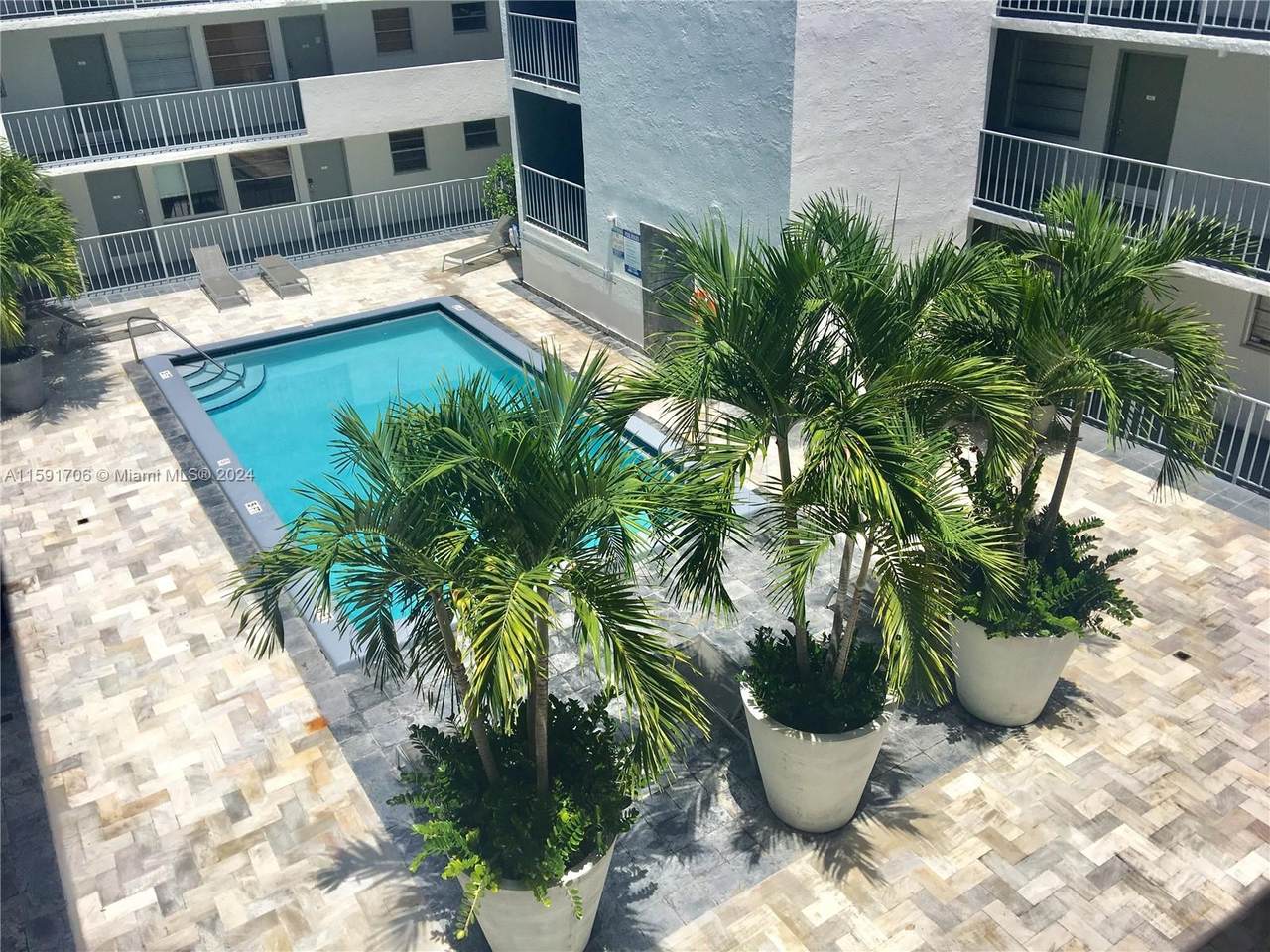 https://bt-photos.global.ssl.fastly.net/miami/1280_boomver_1_A11591706-2.jpg