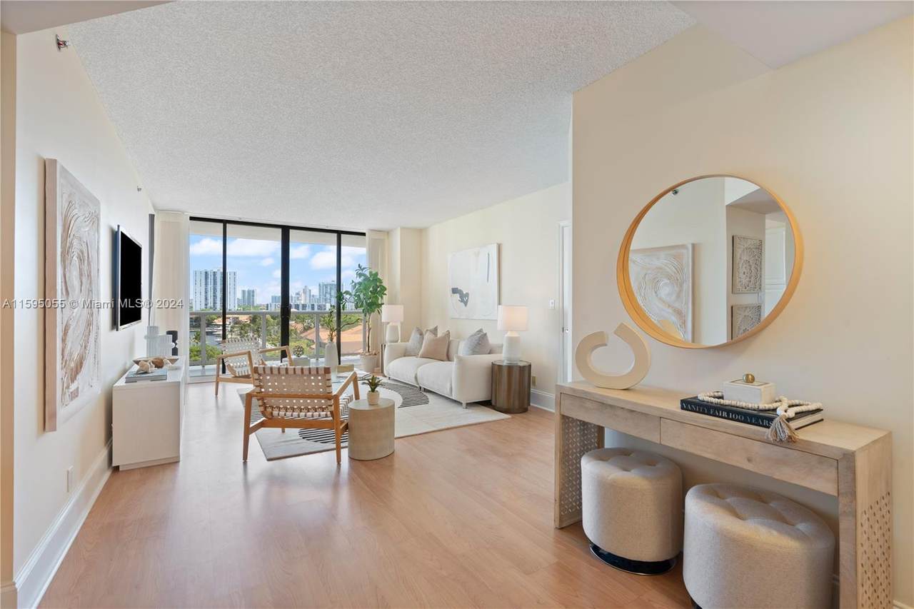 3600 Yacht Club Dr - Photo 1