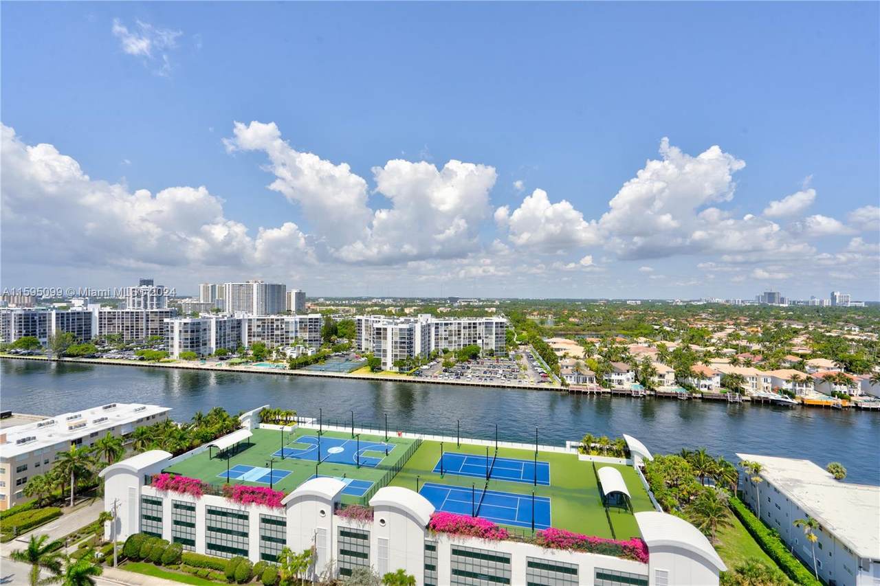 2501 Ocean Dr - Photo 1