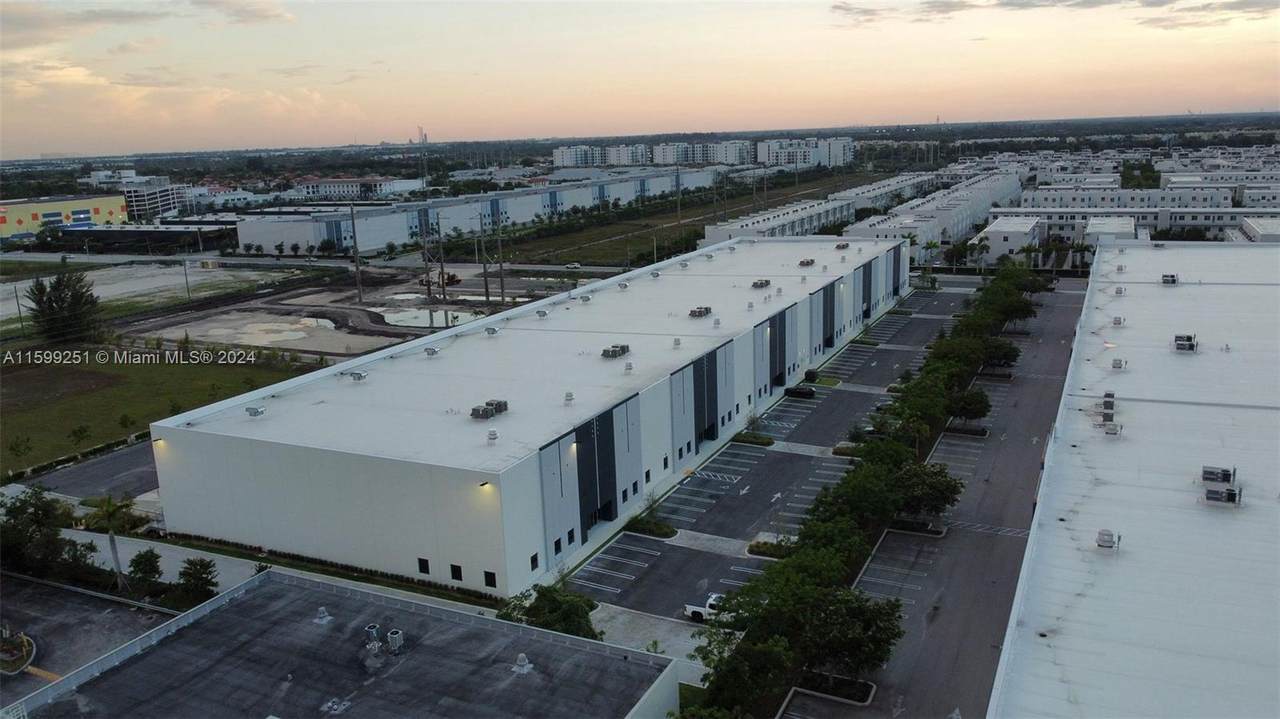 https://bt-photos.global.ssl.fastly.net/miami/orig_boomver_1_A11599251-2.jpg