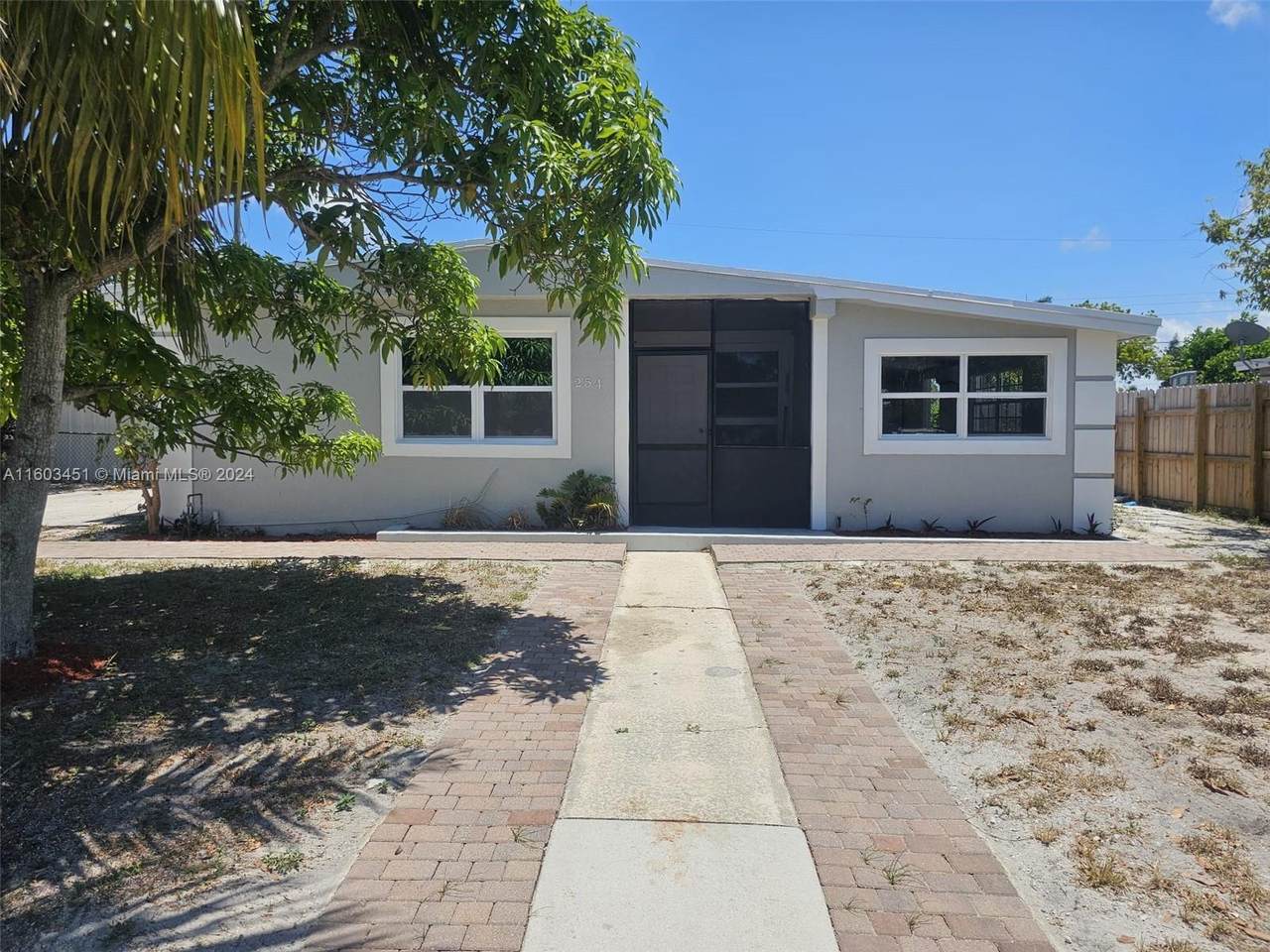 254 41st Ct - Photo 1