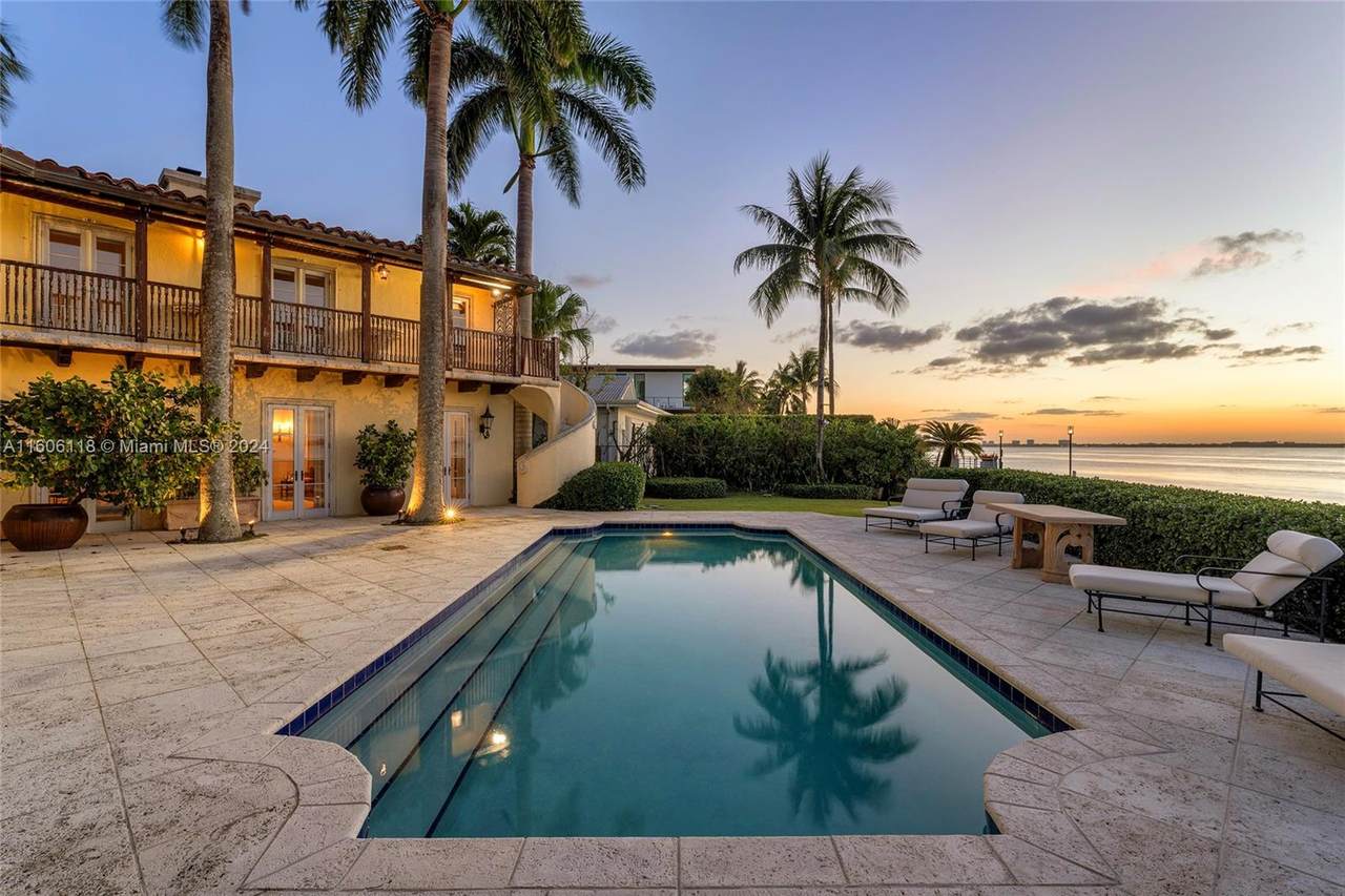 4810 Bay Rd - Photo 1