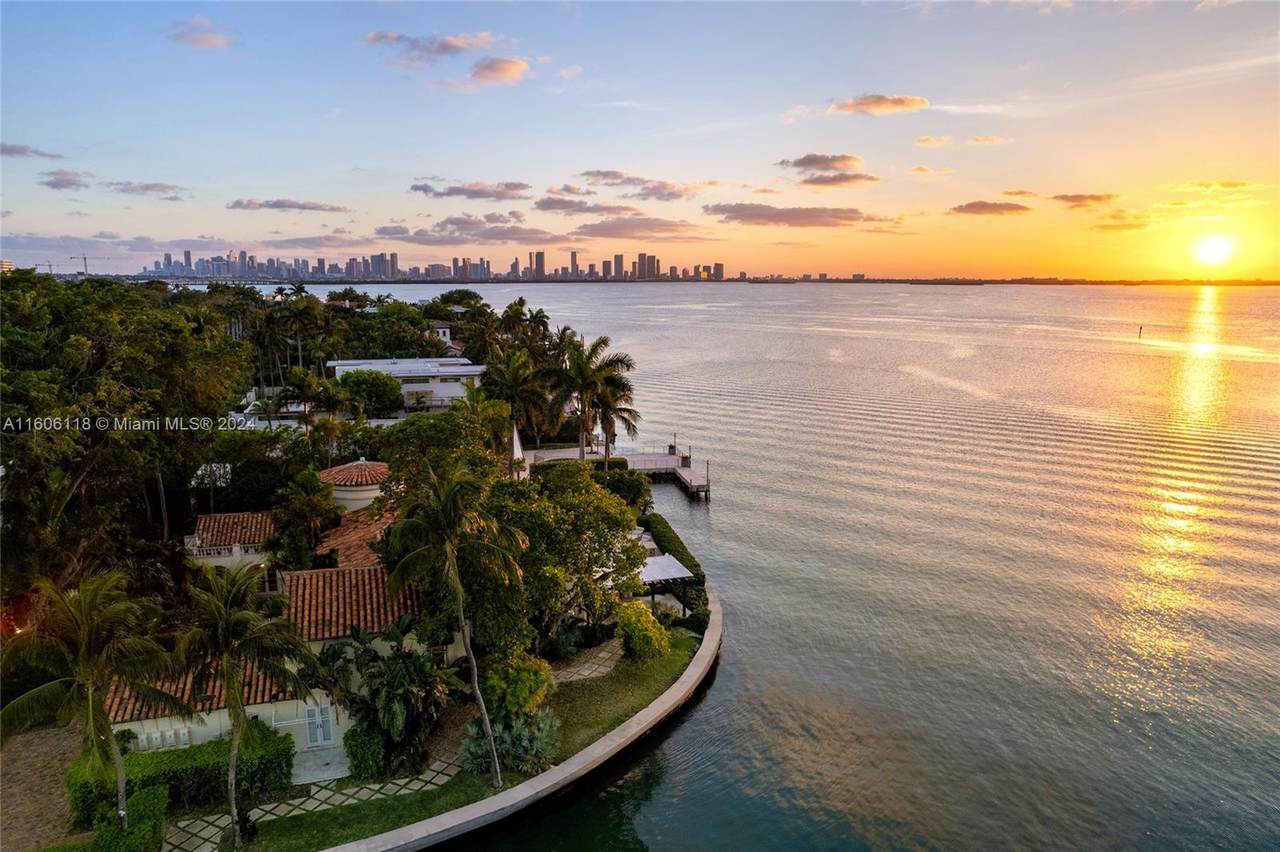 https://bt-photos.global.ssl.fastly.net/miami/1280_boomver_1_A11606118-2.jpg