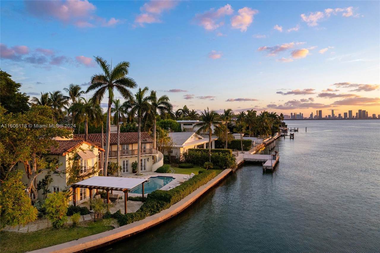 https://bt-photos.global.ssl.fastly.net/miami/1280_boomver_1_A11606118-2.jpg