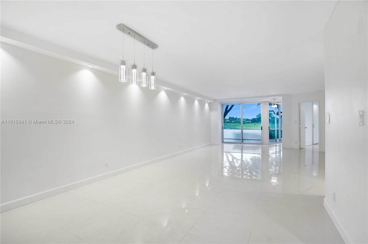 https://bt-photos.global.ssl.fastly.net/miami/1280_boomver_1_A11619341-2.jpg