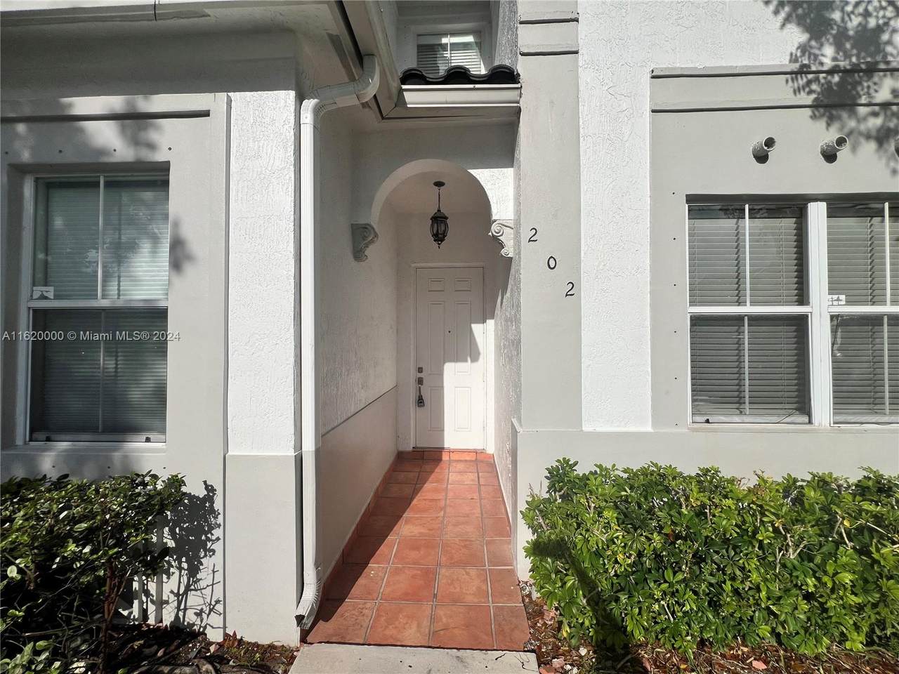 https://bt-photos.global.ssl.fastly.net/miami/1280_boomver_1_A11620000-2.jpg