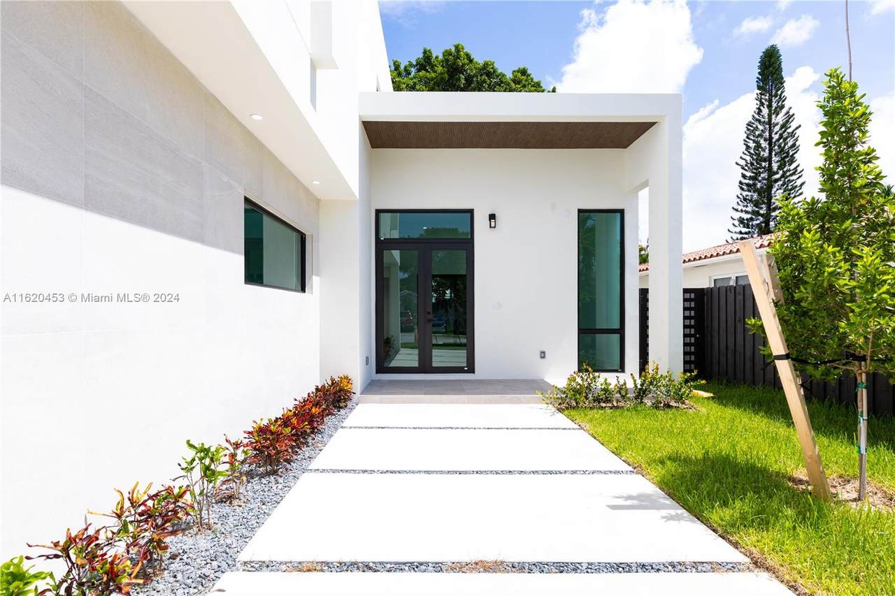 https://bt-photos.global.ssl.fastly.net/miami/1280_boomver_1_A11620453-2.jpg