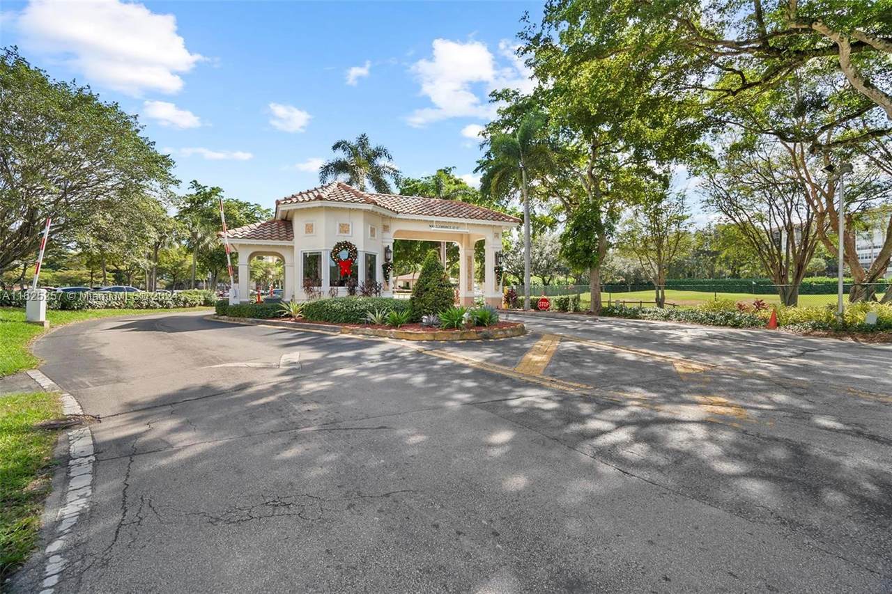 https://bt-photos.global.ssl.fastly.net/miami/1280_boomver_1_A11625257-2.jpg
