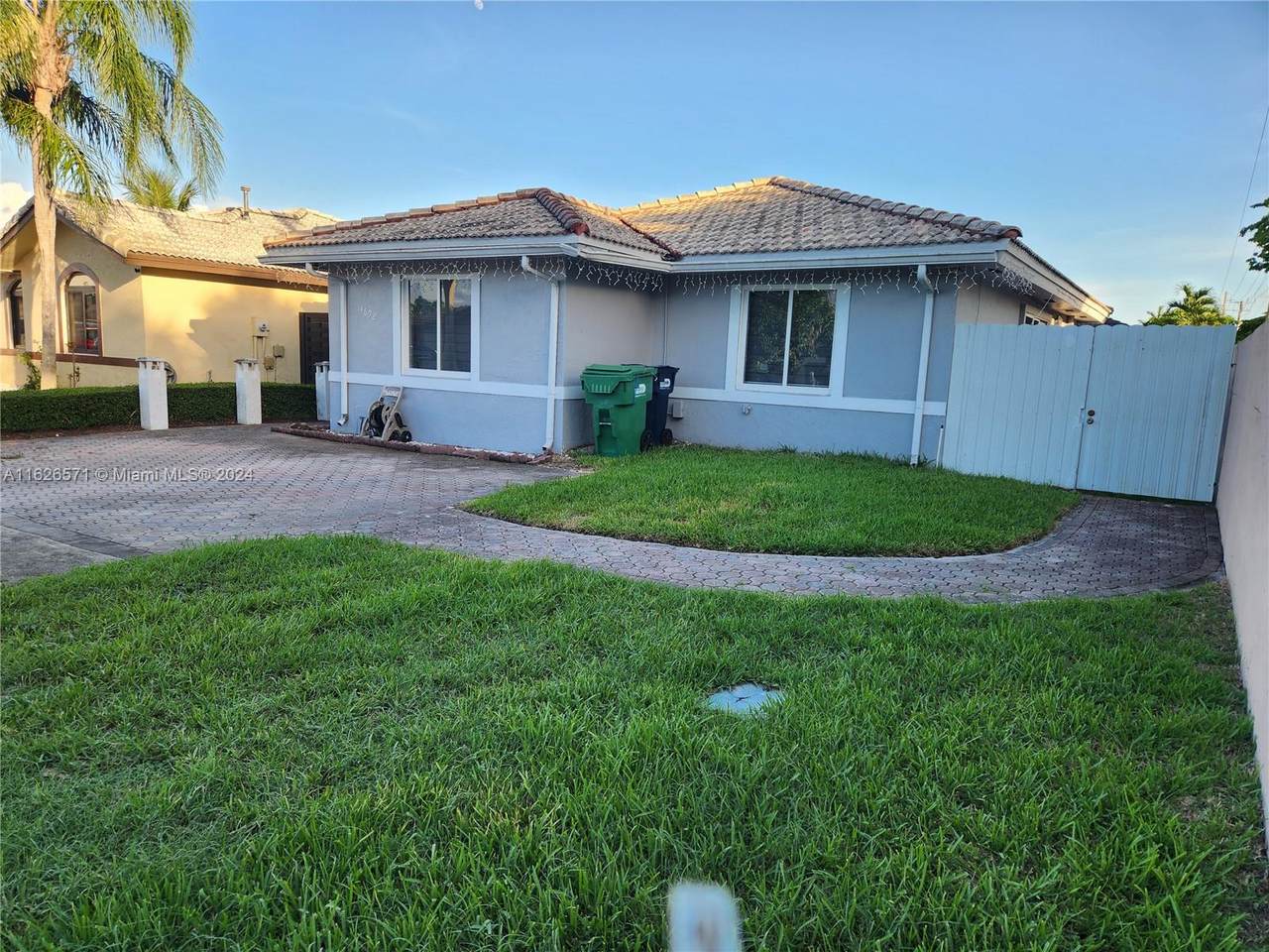 14692 170th St - Photo 1