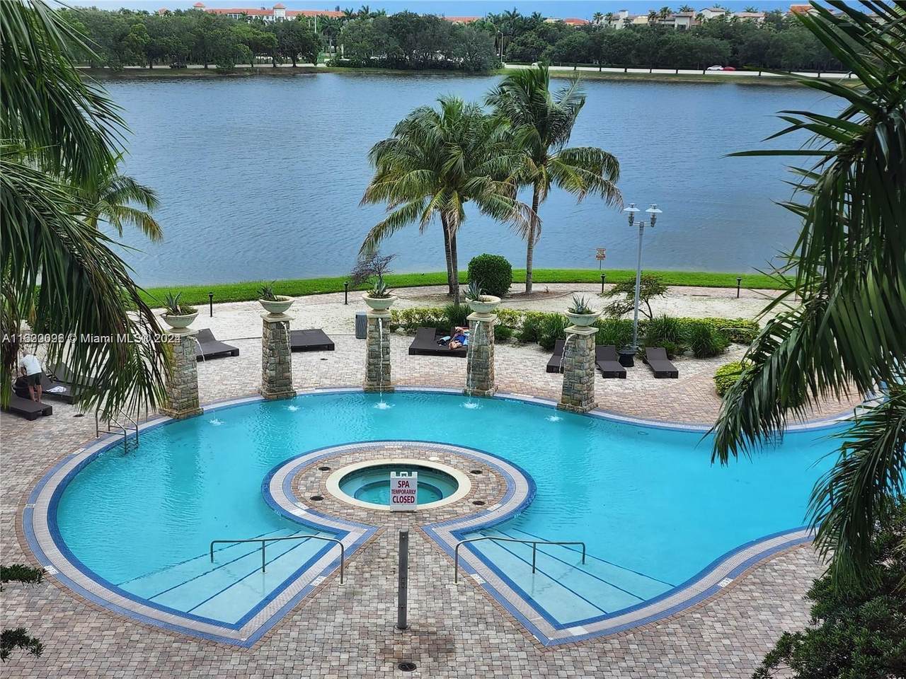 https://bt-photos.global.ssl.fastly.net/miami/1280_boomver_1_A11630096-2.jpg