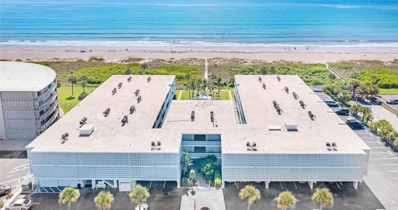 4800 Ocean Beach Blvd - Photo 1