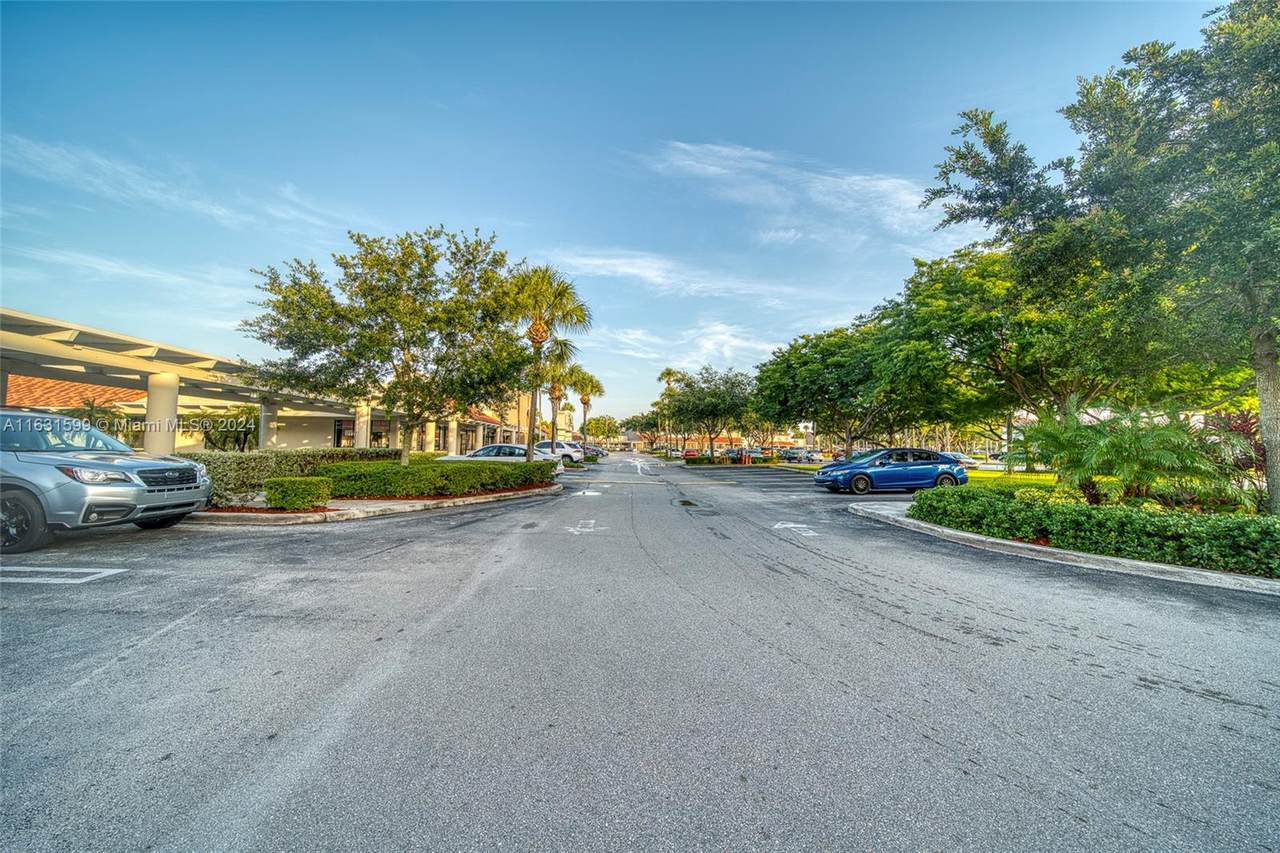 https://bt-photos.global.ssl.fastly.net/miami/1280_boomver_1_A11631599-2.jpg