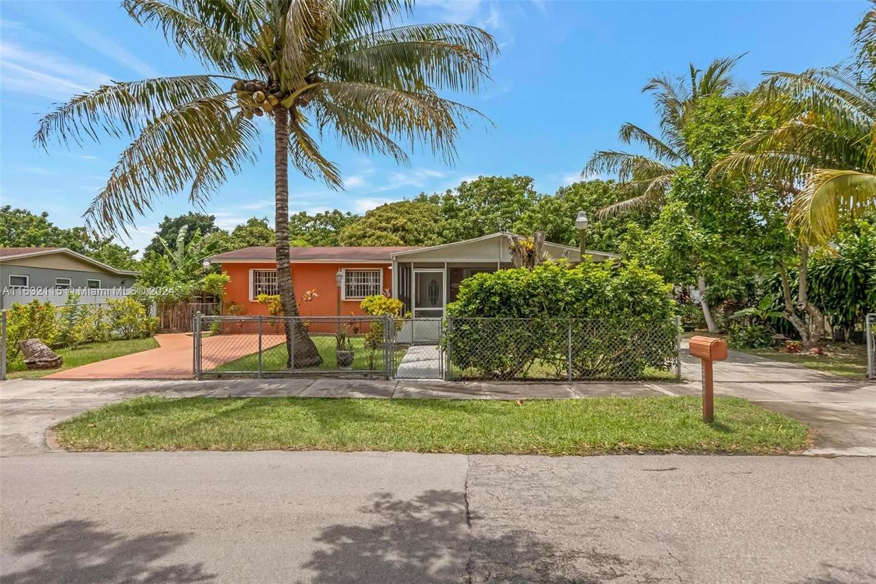 30064 158th Ct - Photo 1