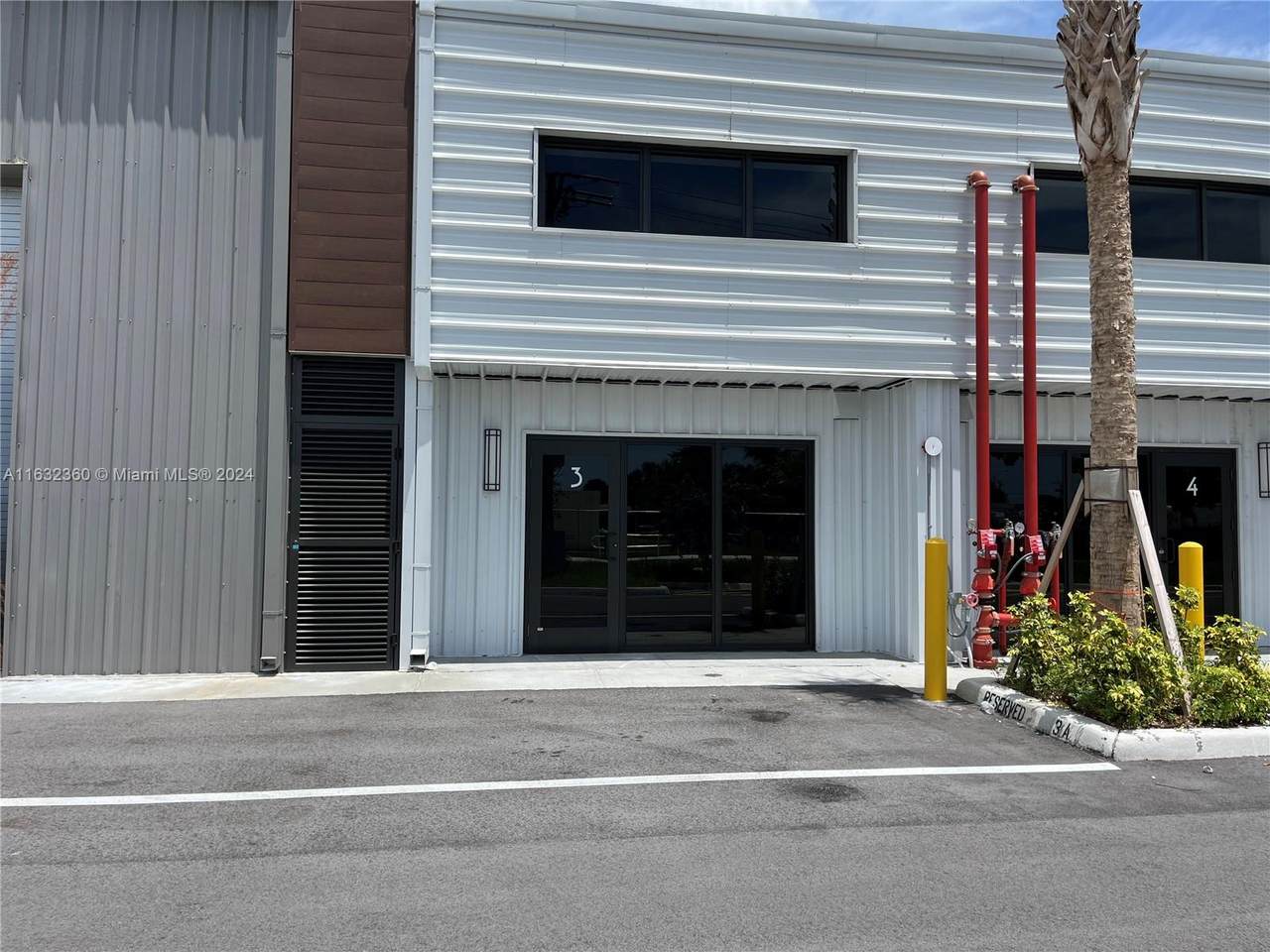 https://bt-photos.global.ssl.fastly.net/miami/1280_boomver_1_A11632360-2.jpg