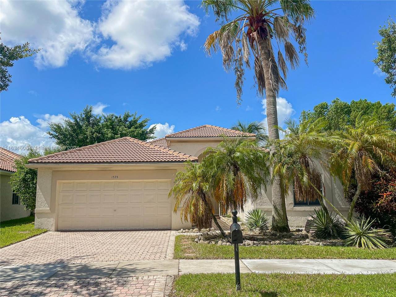 https://bt-photos.global.ssl.fastly.net/miami/1280_boomver_1_A11634606-2.jpg