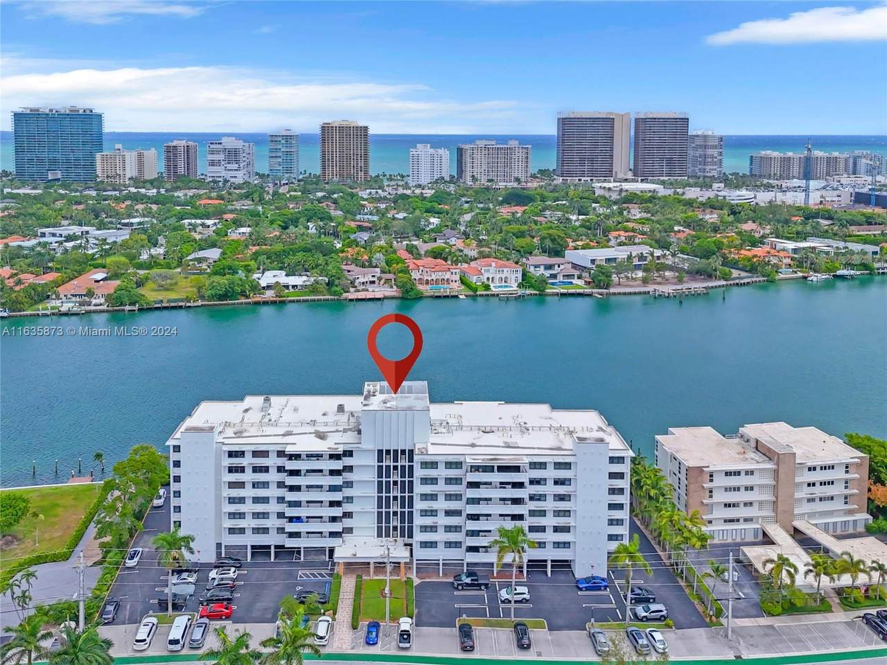 10101 Bay Harbor Dr - Photo 1