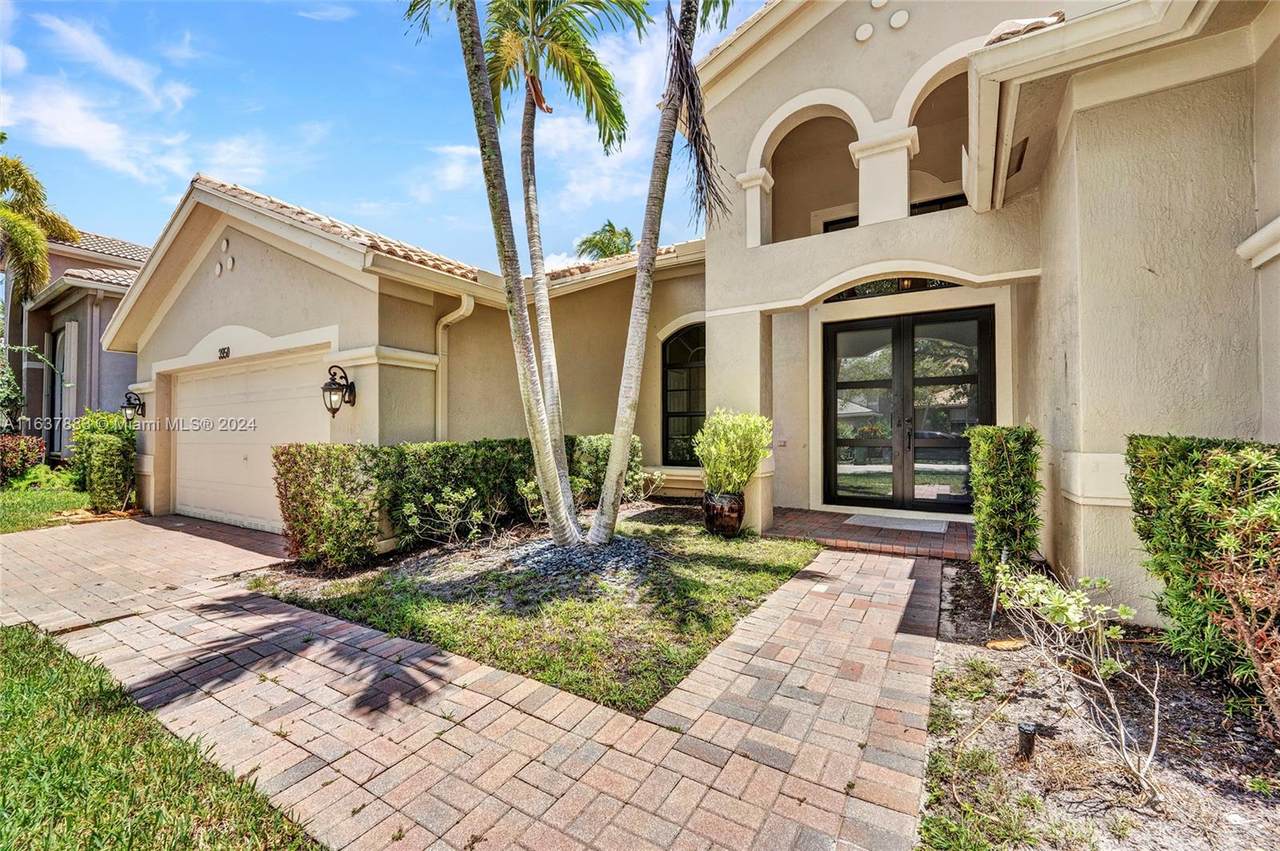 https://bt-photos.global.ssl.fastly.net/miami/1280_boomver_1_A11637883-2.jpg