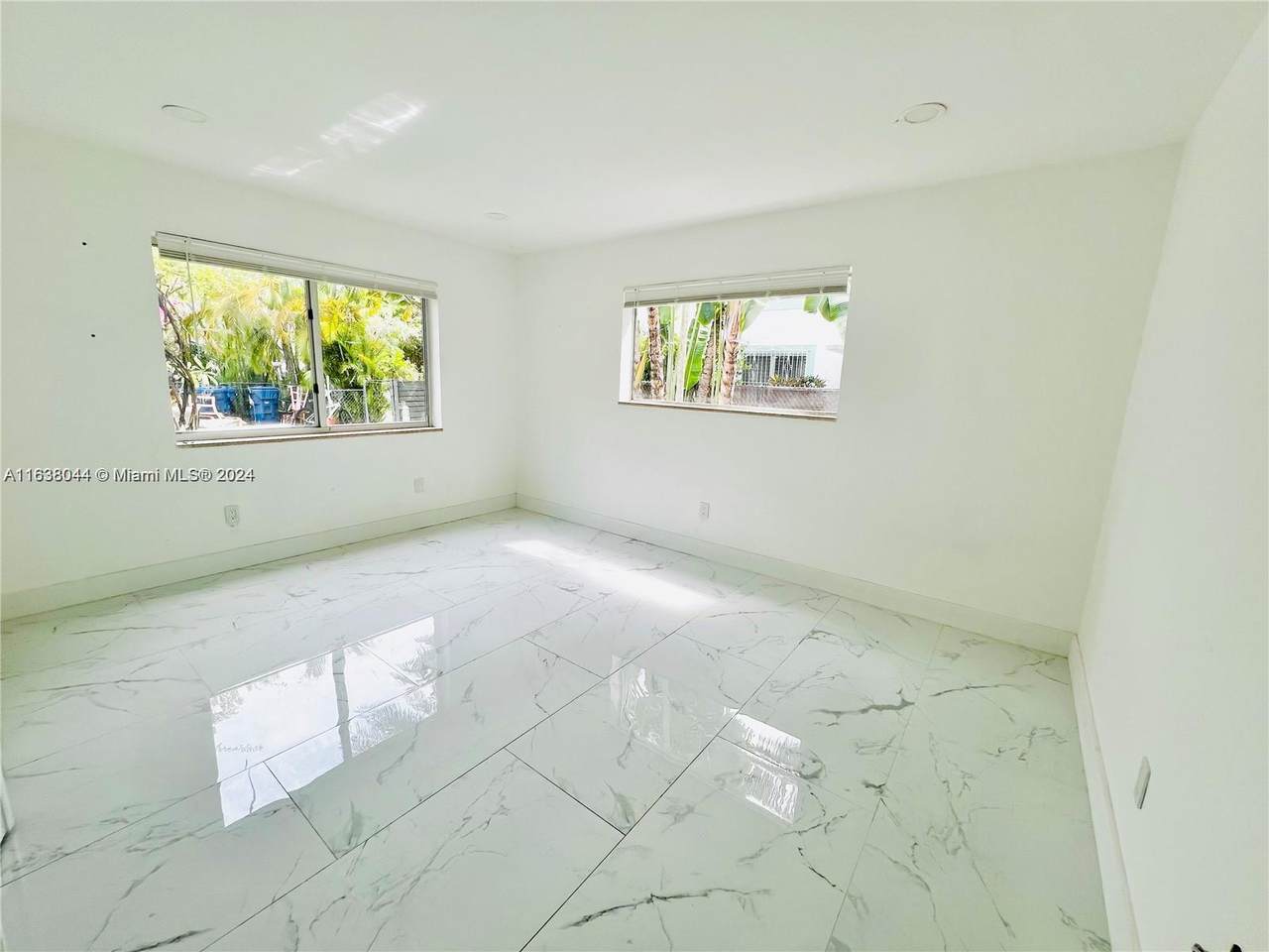 https://bt-photos.global.ssl.fastly.net/miami/1280_boomver_1_A11638044-2.jpg