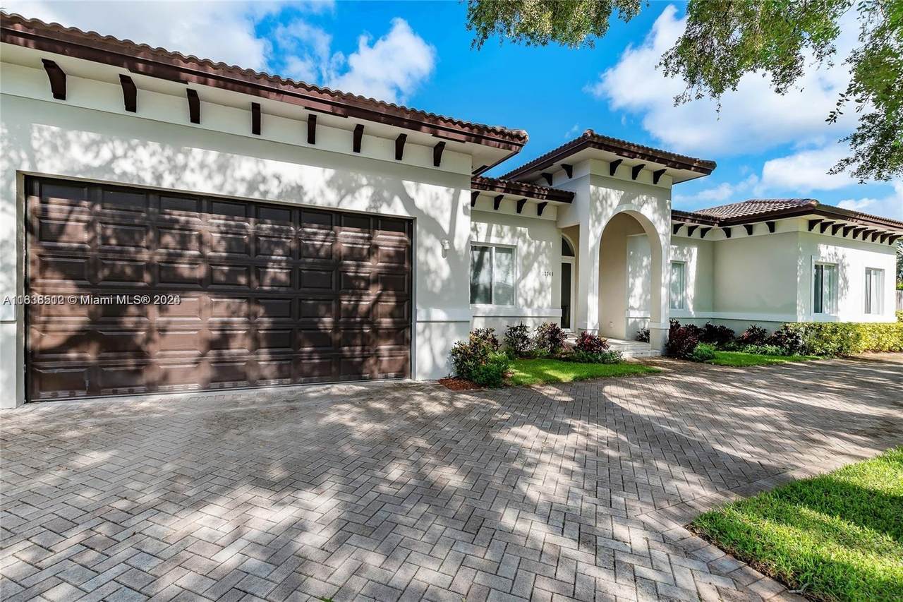https://bt-photos.global.ssl.fastly.net/miami/1280_boomver_1_A11638512-2.jpg