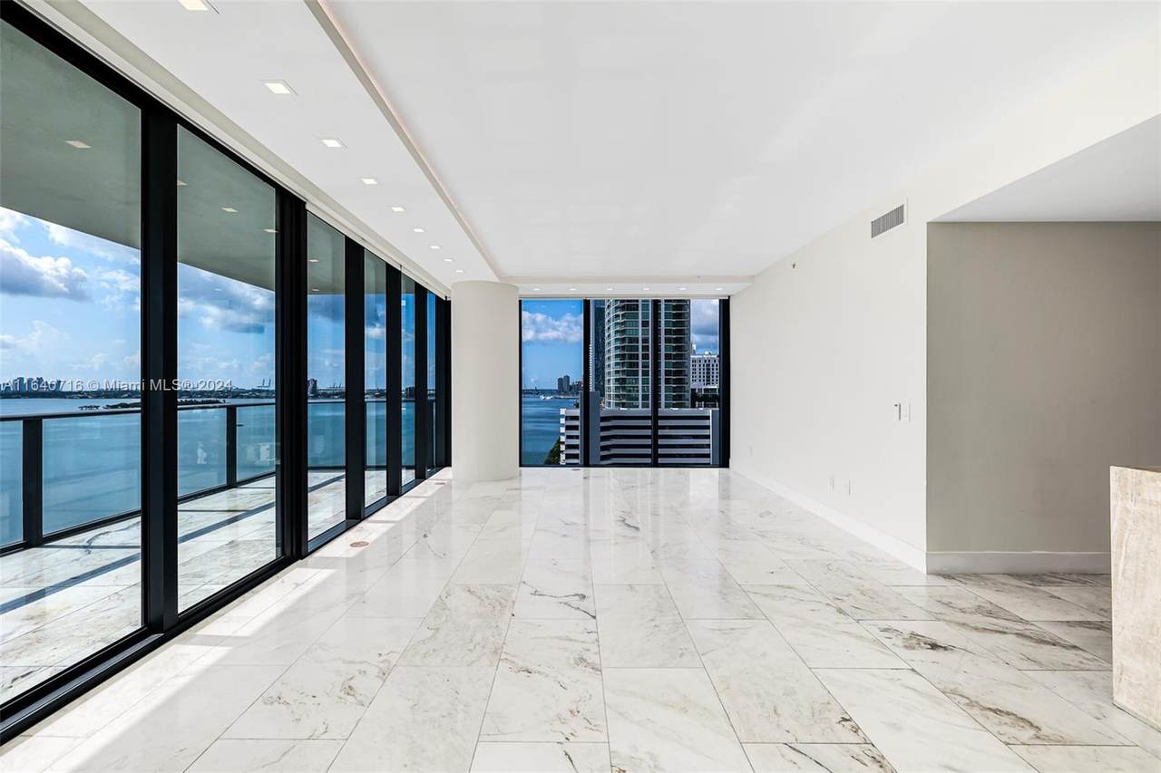 https://bt-photos.global.ssl.fastly.net/miami/1280_boomver_1_A11640716-2.jpg