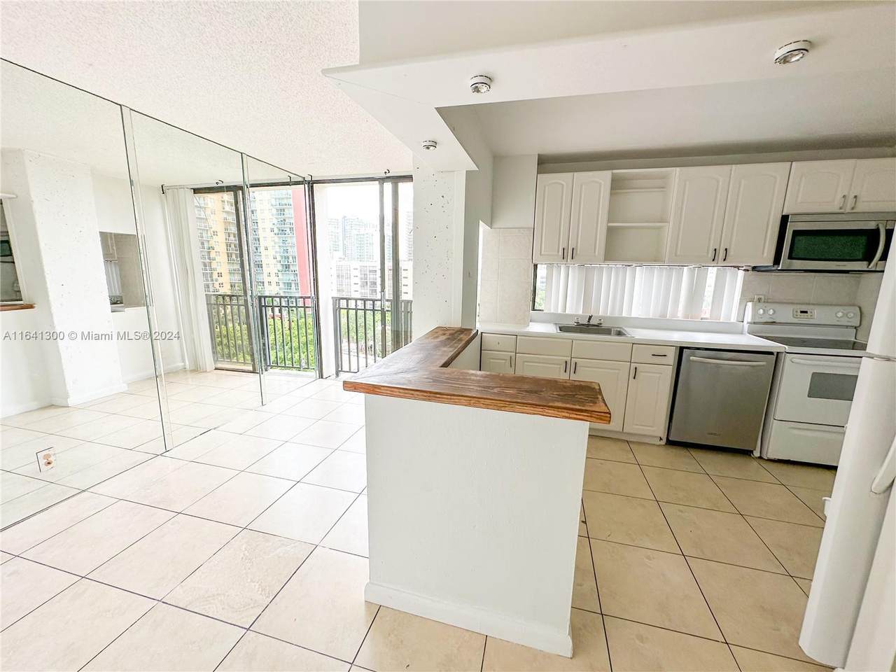 17021 Bay Rd - Photo 1