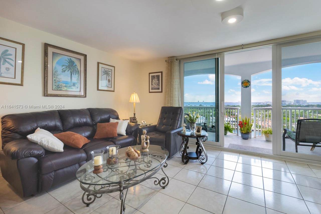 https://bt-photos.global.ssl.fastly.net/miami/1280_boomver_1_A11641573-2.jpg
