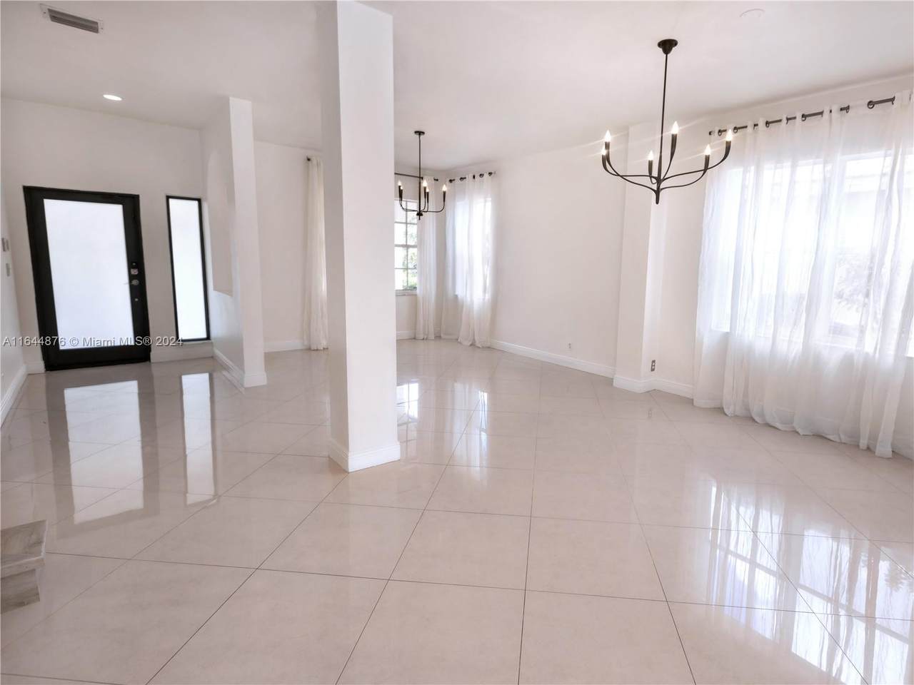 https://bt-photos.global.ssl.fastly.net/miami/1280_boomver_1_A11644876-2.jpg