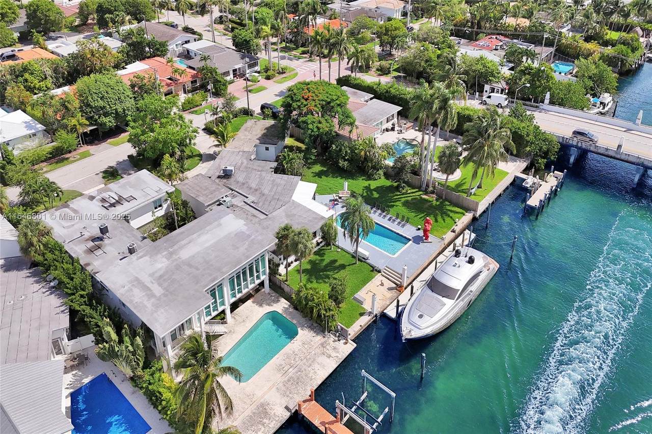 https://bt-photos.global.ssl.fastly.net/miami/1280_boomver_1_A11646801-2.jpg