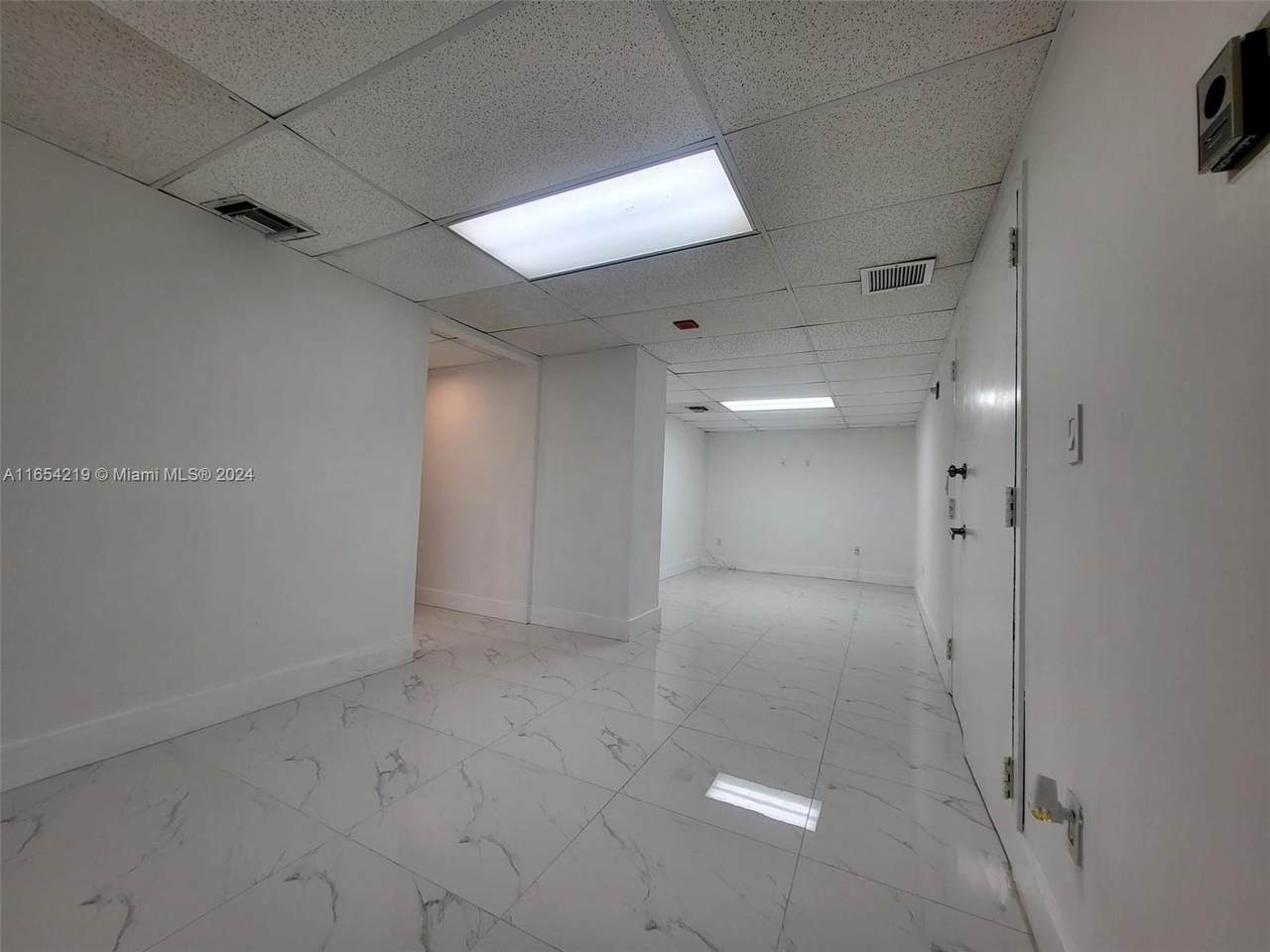13499 Biscayne Blvd - Photo 1