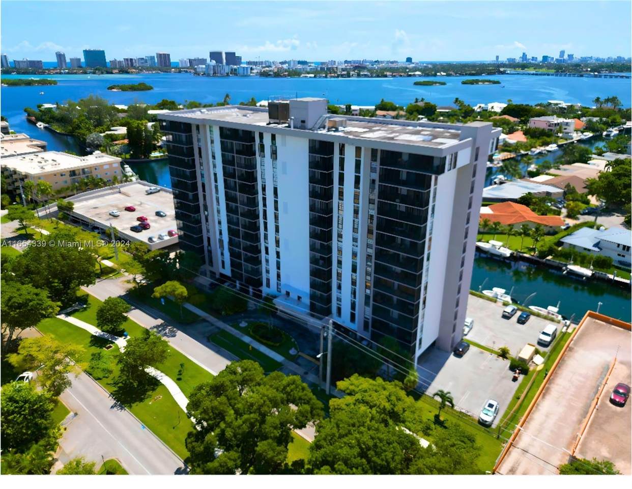 https://bt-photos.global.ssl.fastly.net/miami/1280_boomver_1_A11654339-2.jpg