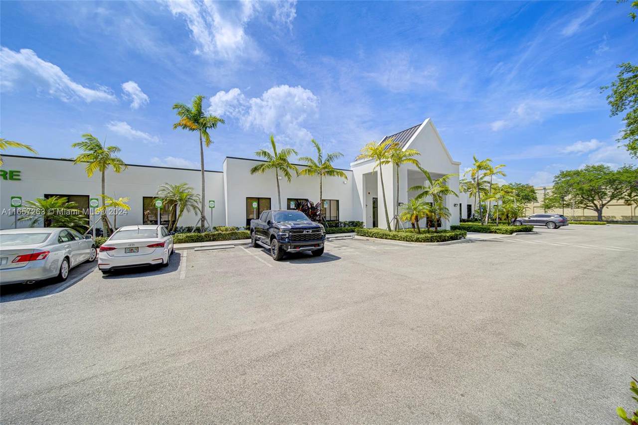 https://bt-photos.global.ssl.fastly.net/miami/1280_boomver_1_A11657263-2.jpg