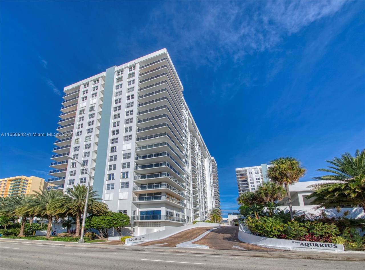 2751 Ocean Dr - Photo 1