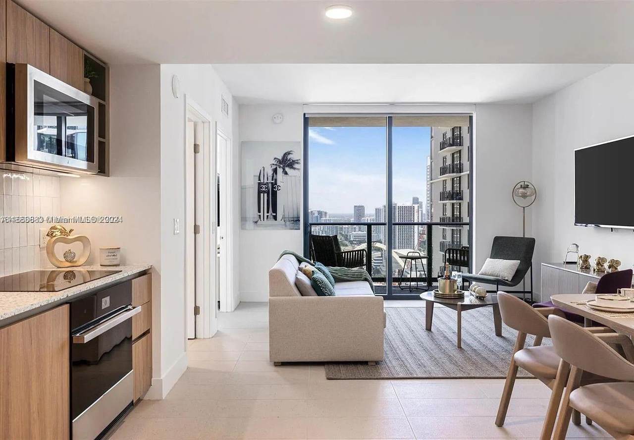 601 1 Ave - Photo 1