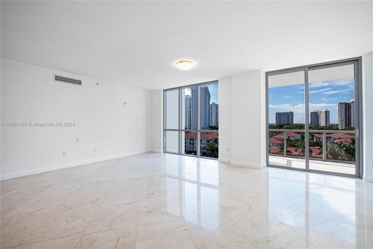 https://bt-photos.global.ssl.fastly.net/miami/1280_boomver_1_A11664167-2.jpg