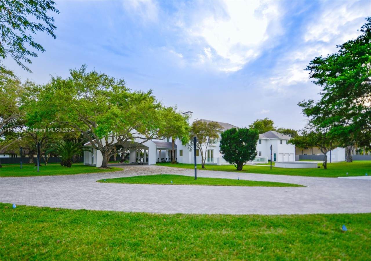https://bt-photos.global.ssl.fastly.net/miami/1280_boomver_1_A11665315-2.jpg