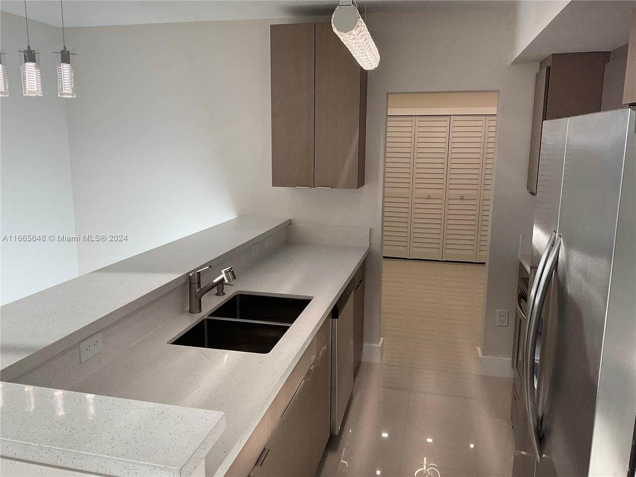 10185 Collins Ave - Photo 1