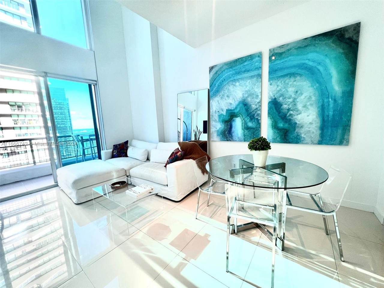 https://bt-photos.global.ssl.fastly.net/miami/1280_boomver_1_A11666742-2.jpg